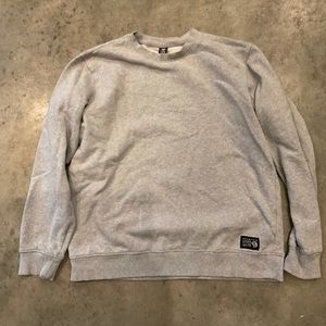 Mountain Hardware sweatshirt